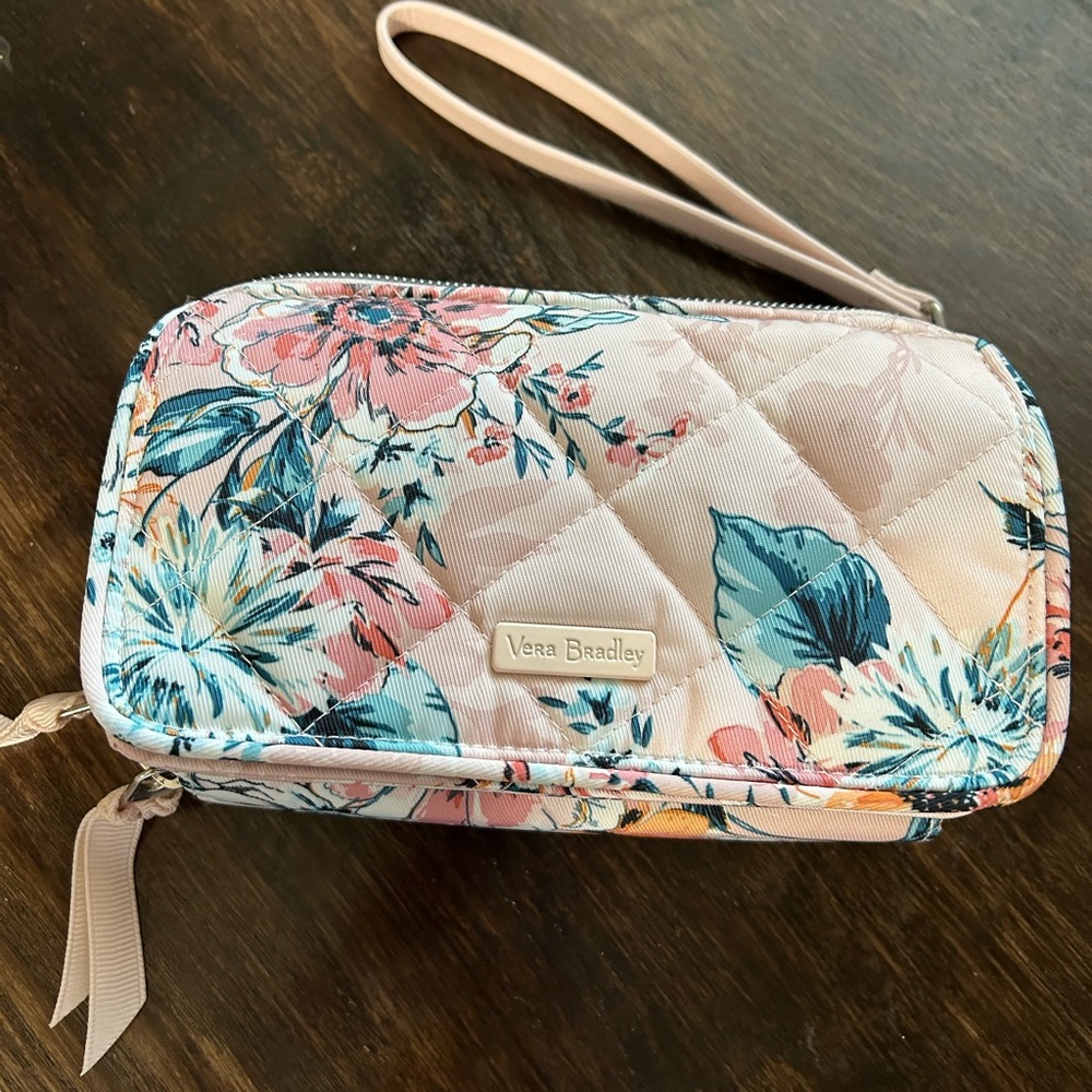 Vera Bradley wristlet wallet
